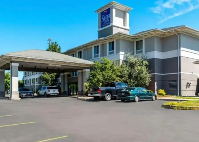 Sleep Inn & Suites